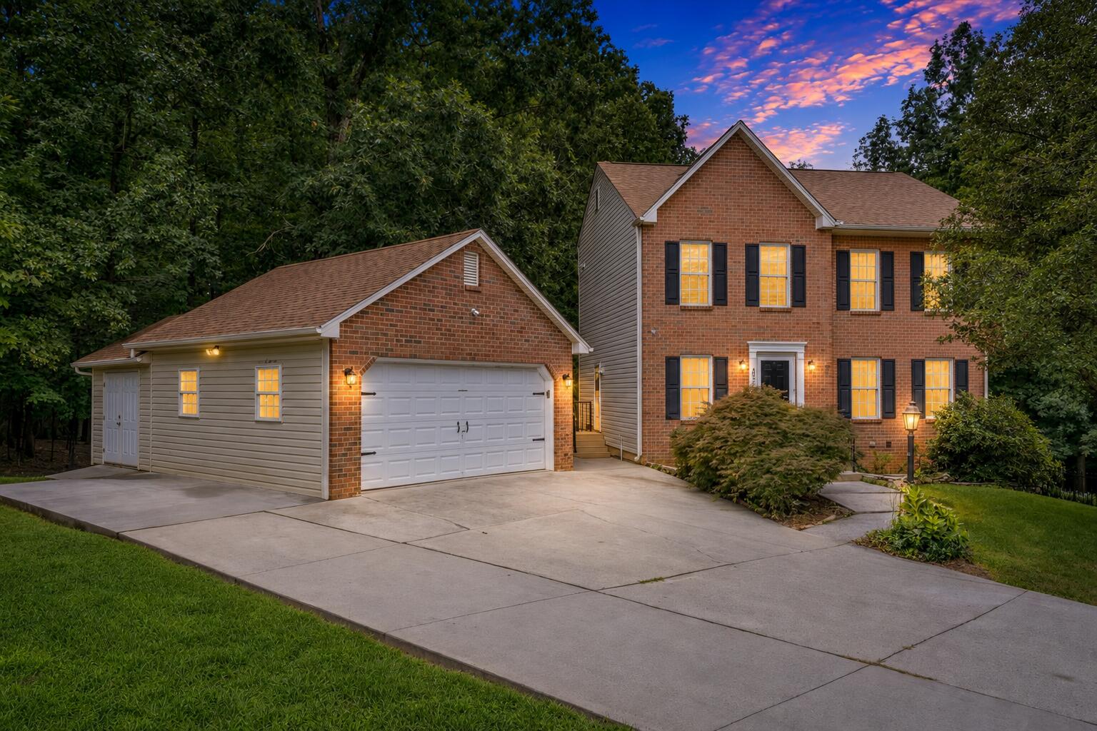 4929 Pine Glen Rd NE — photo