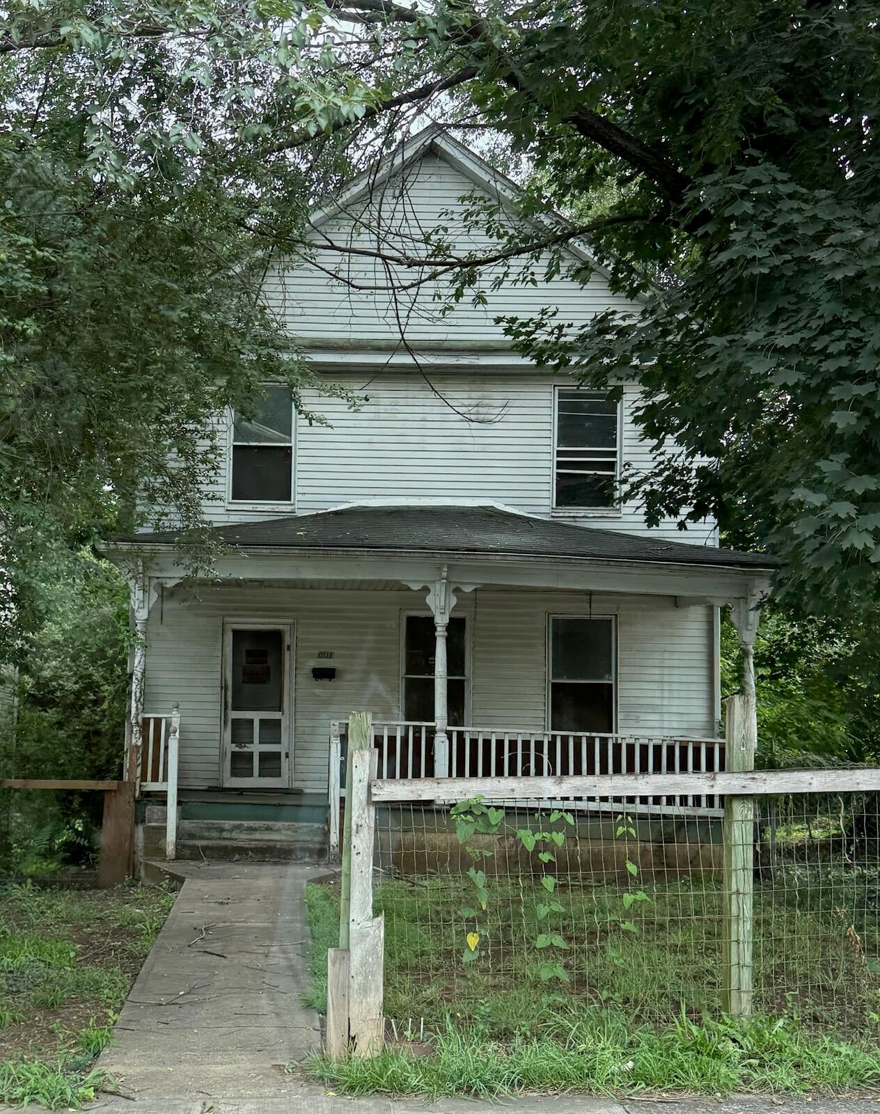 601 Dale Ave SE — photo