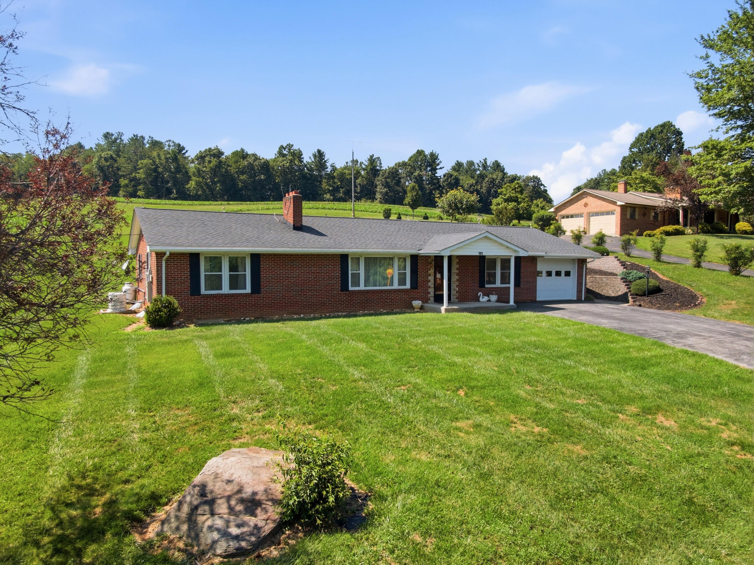 181 Ridgeview RD NW, Floyd, VA 24091 — photo 2