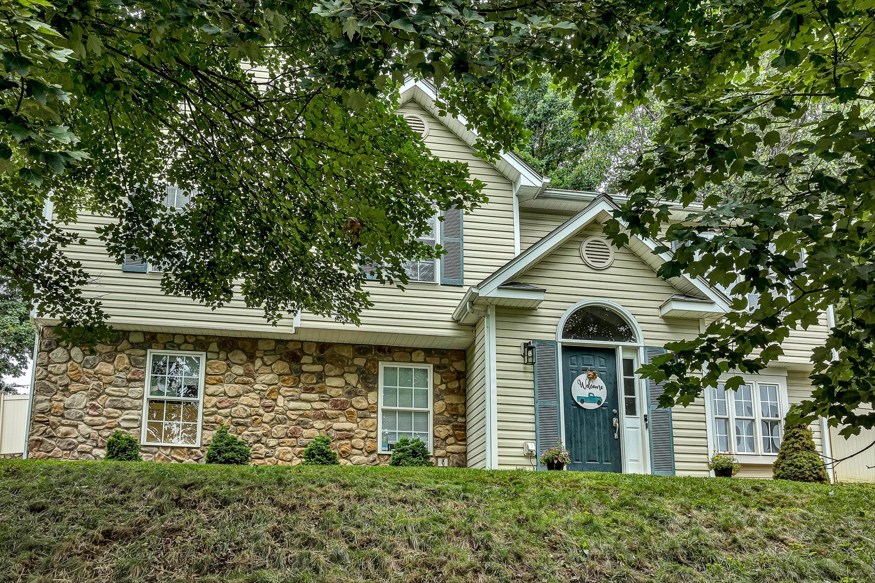 3423 Cedarmeade Dr — photo