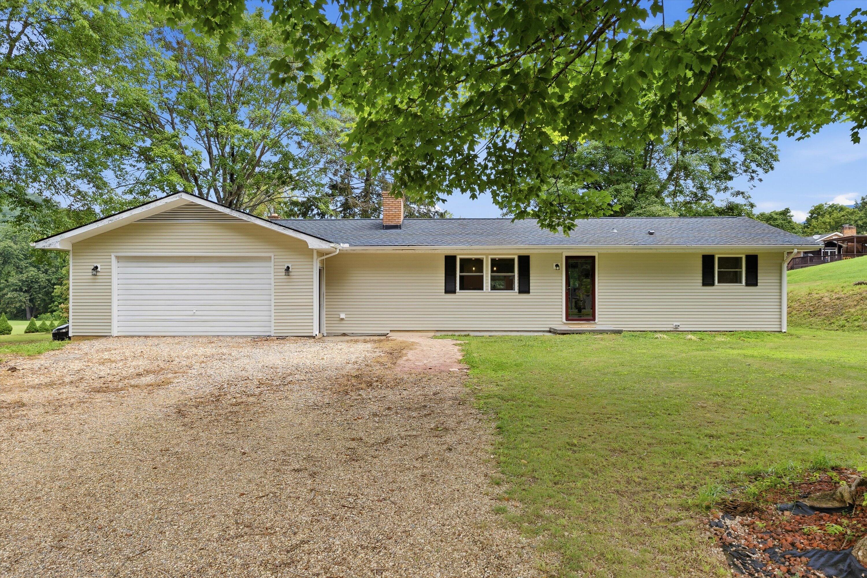 2308 Dressler Dr — photo