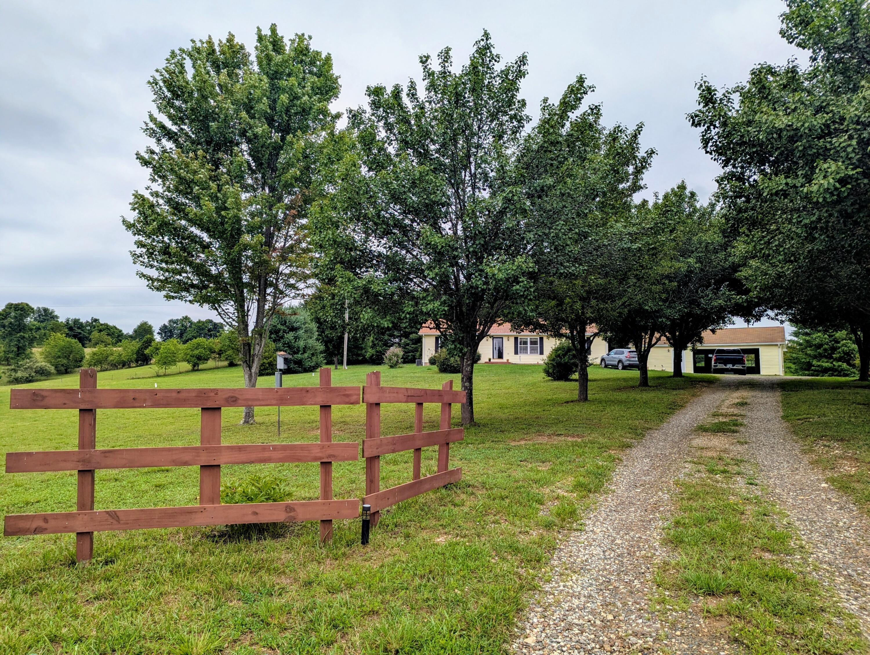 213 Smith Farm RD NE, Check, VA 24072 — photo 3