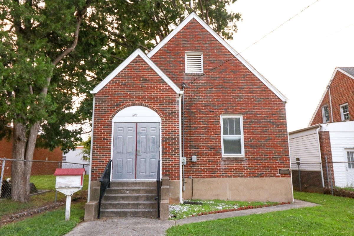 1010 Montrose Ave SE — photo