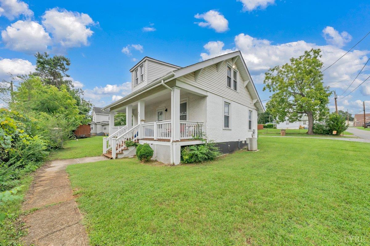 404 9th St — photo