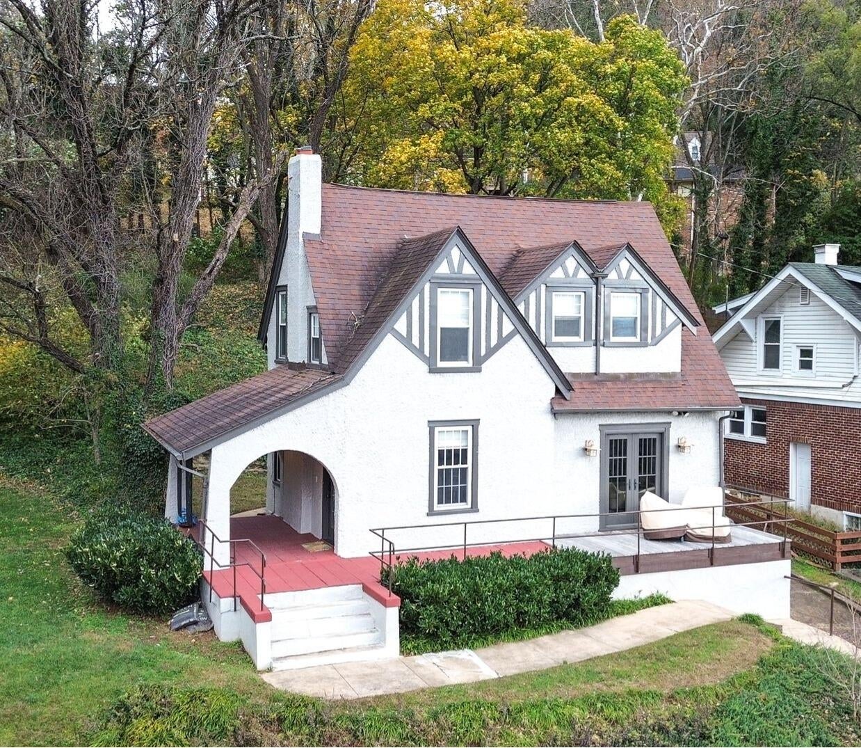 1318 Belleview Ave SE — photo