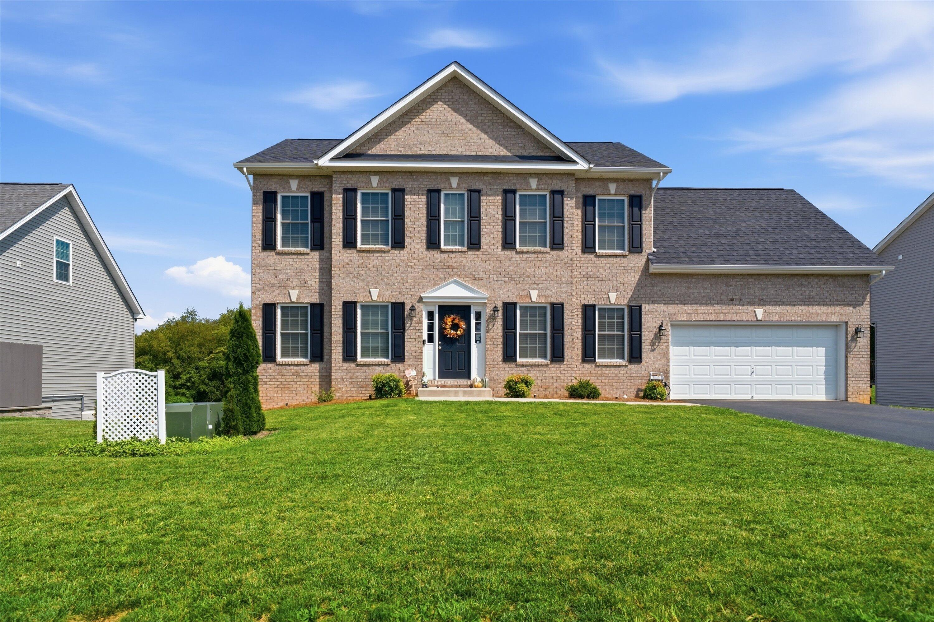 555 Spring Grove Dr — photo