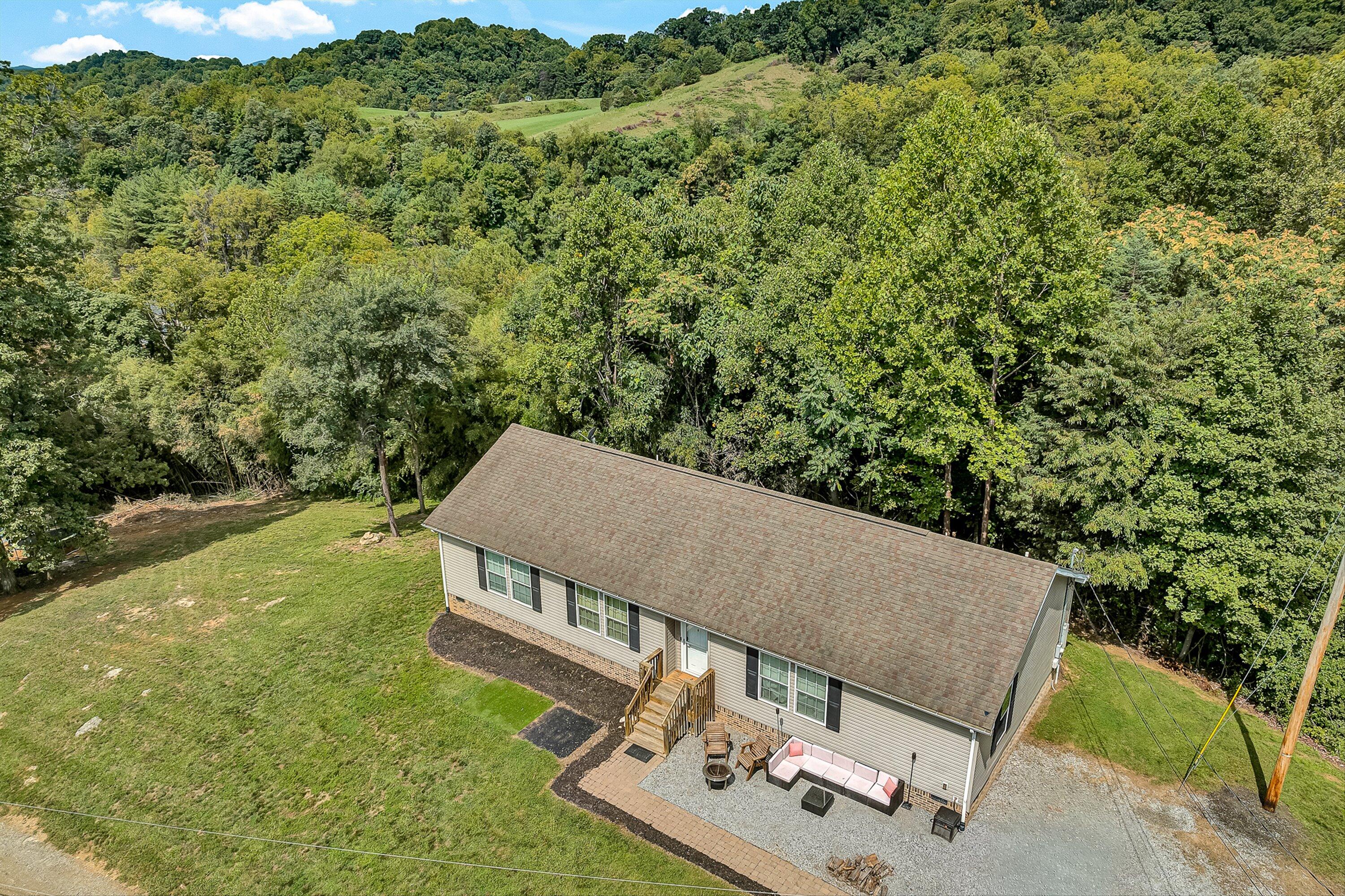 75 Walnut Ridge Rd — photo