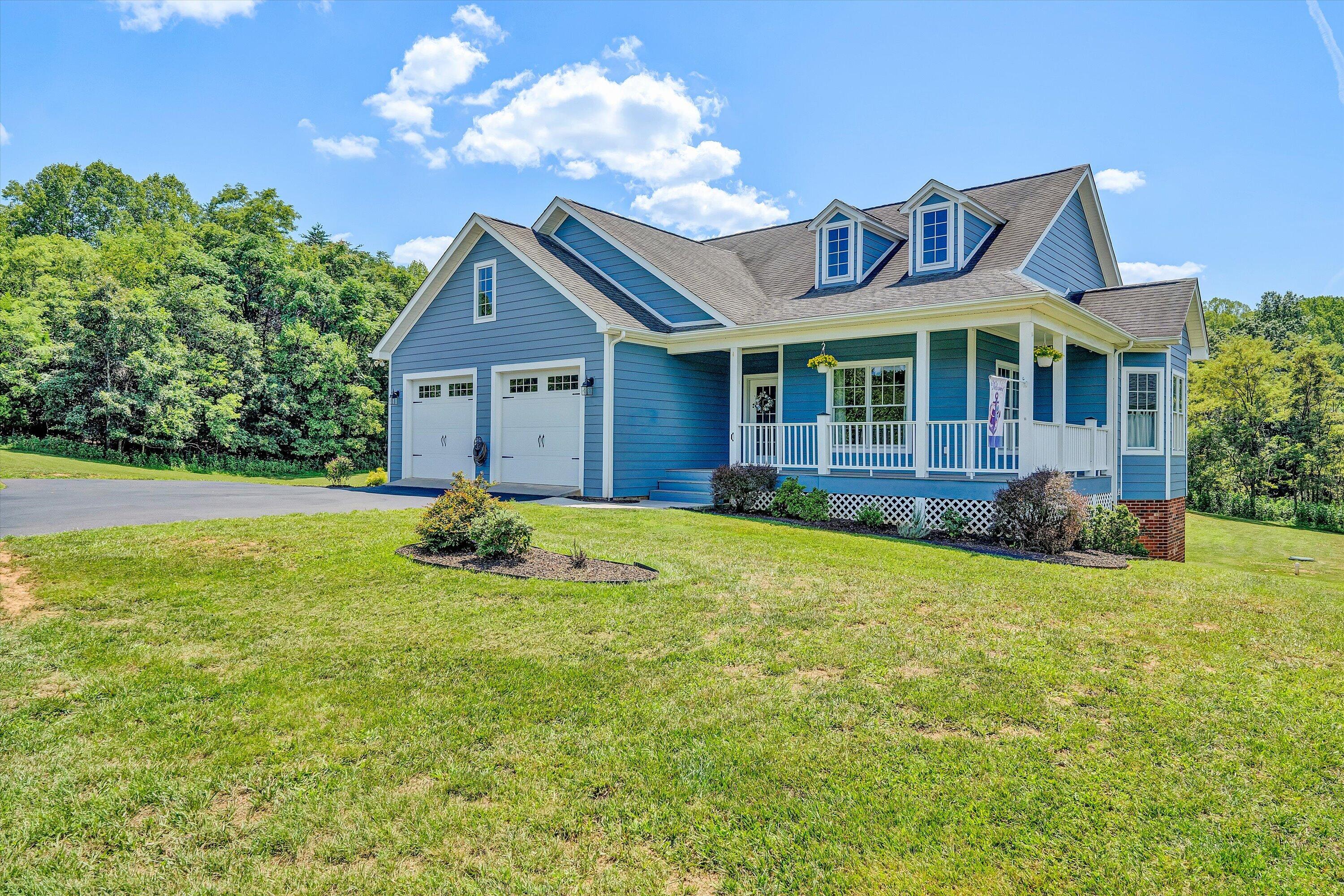 131 Grand Harbour Ct — photo