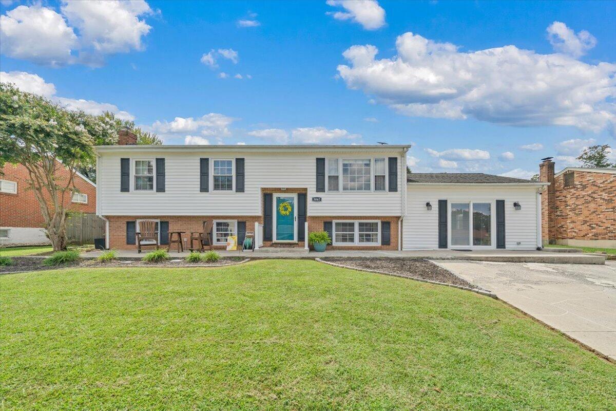 3067 Parham Dr — photo