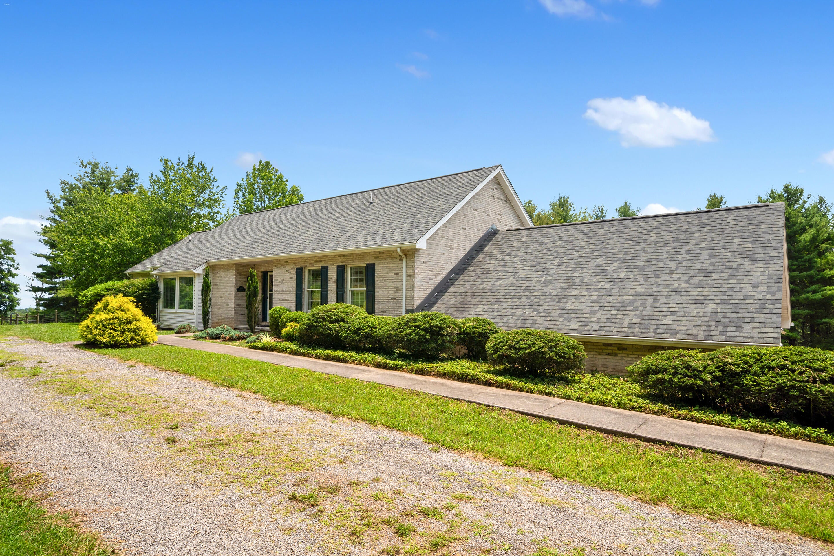 494 Soapstone Hill Rd SE — photo