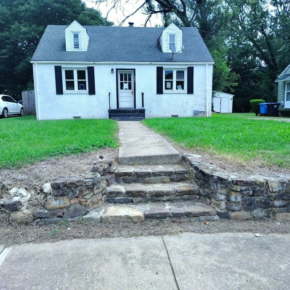 525 Westwood Blvd NW — photo