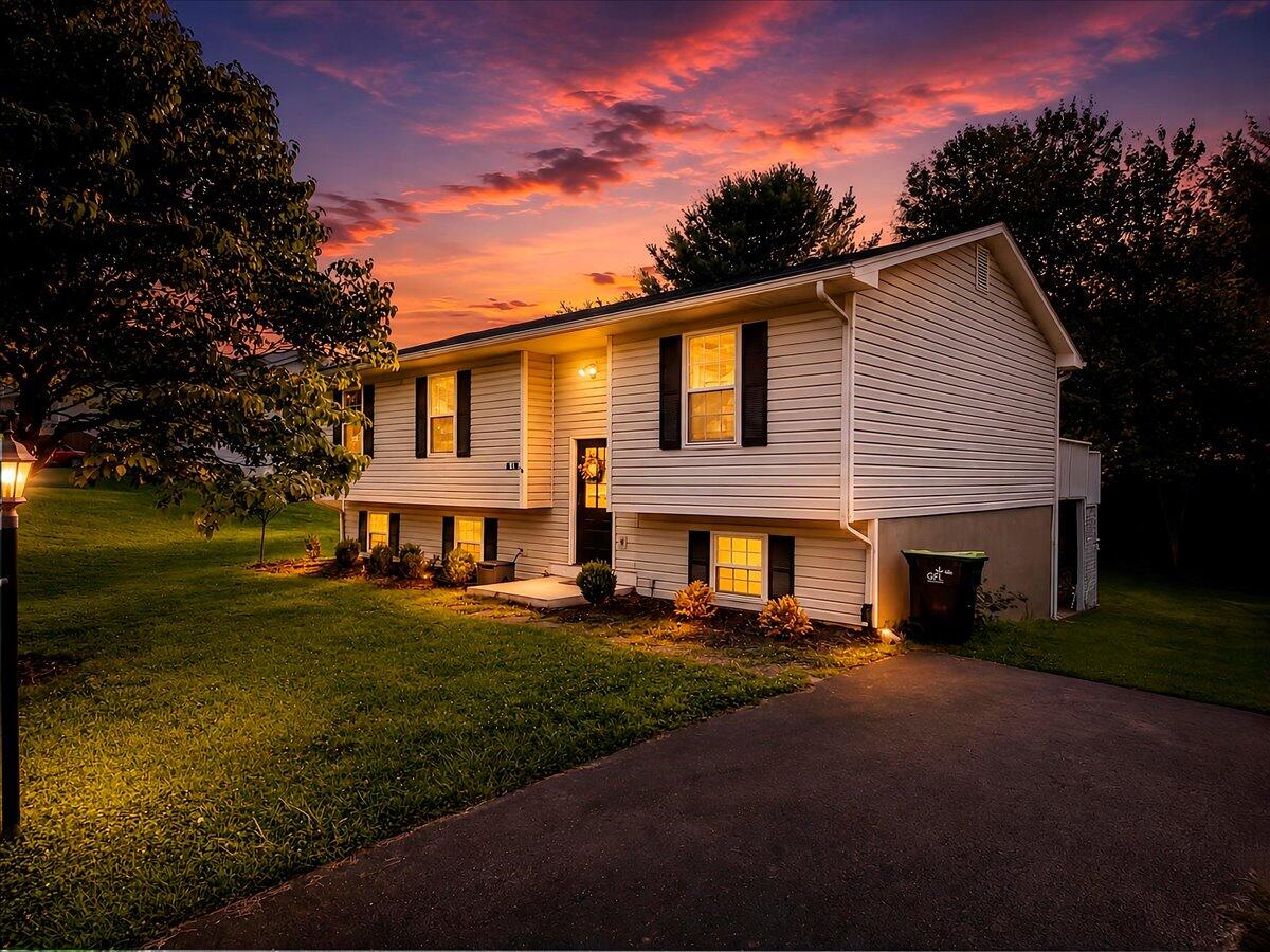 61 Bounty Ct — photo