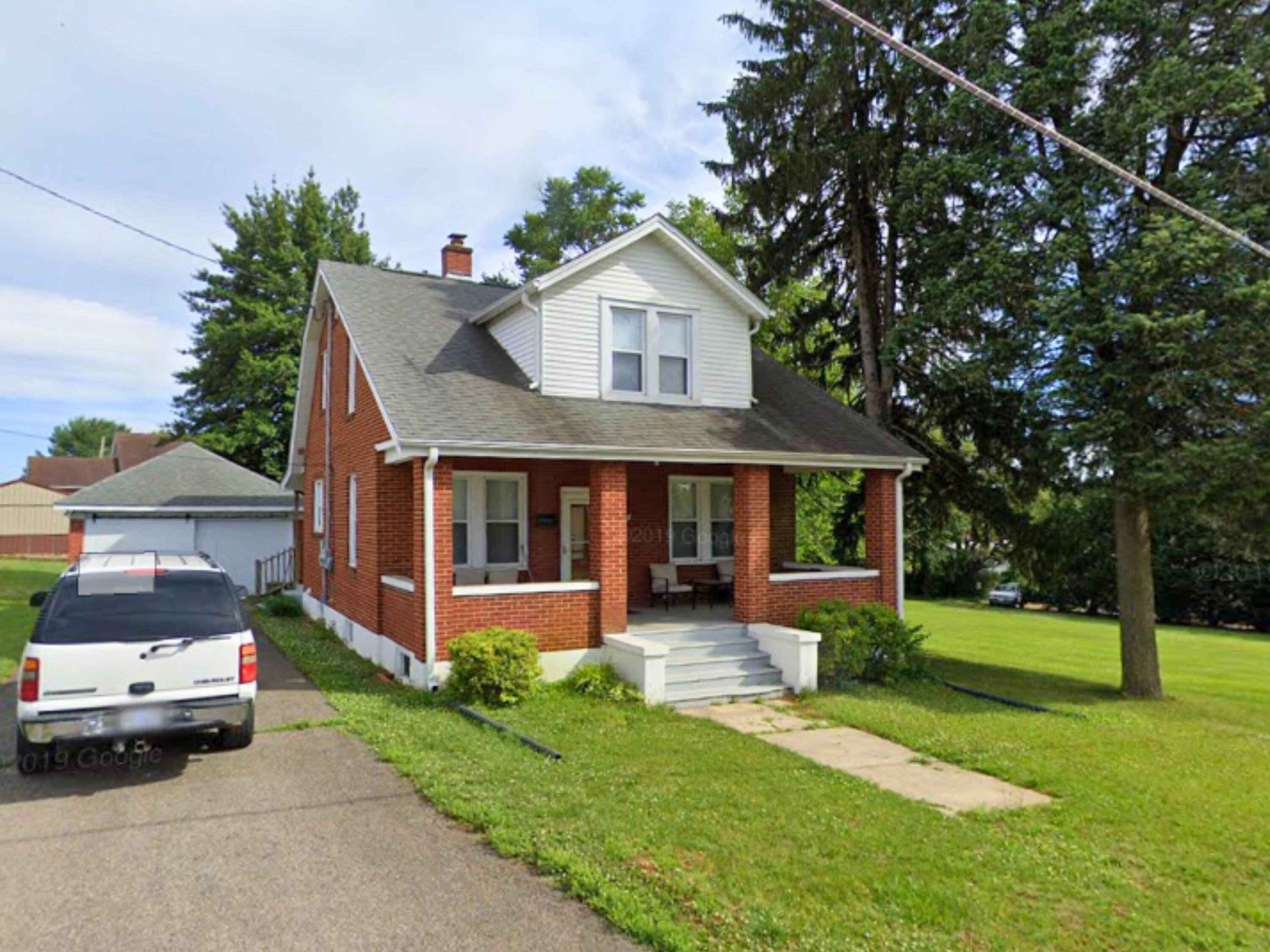 3023 Pioneer Rd NW — photo