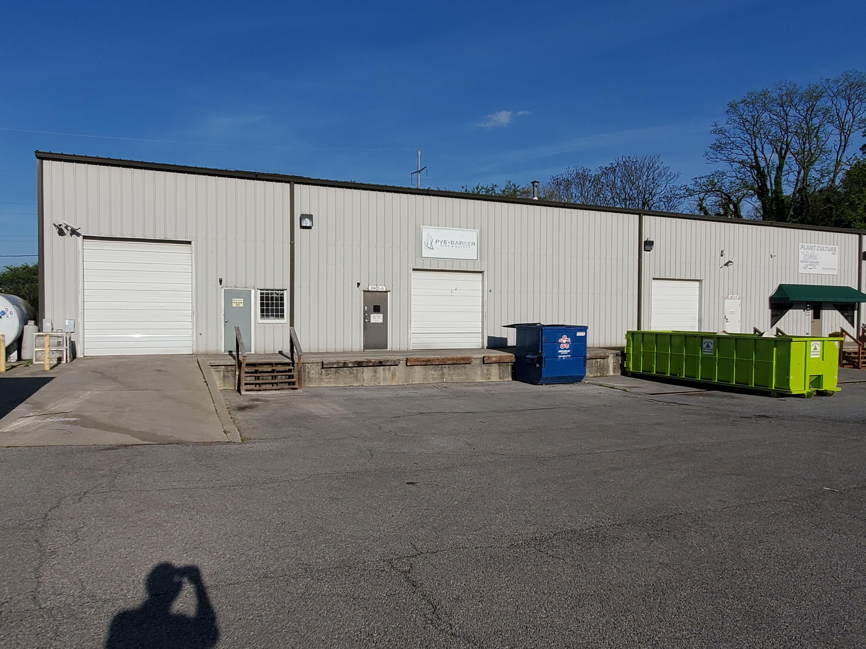 2401 Plantation Rd NE a & B — photo