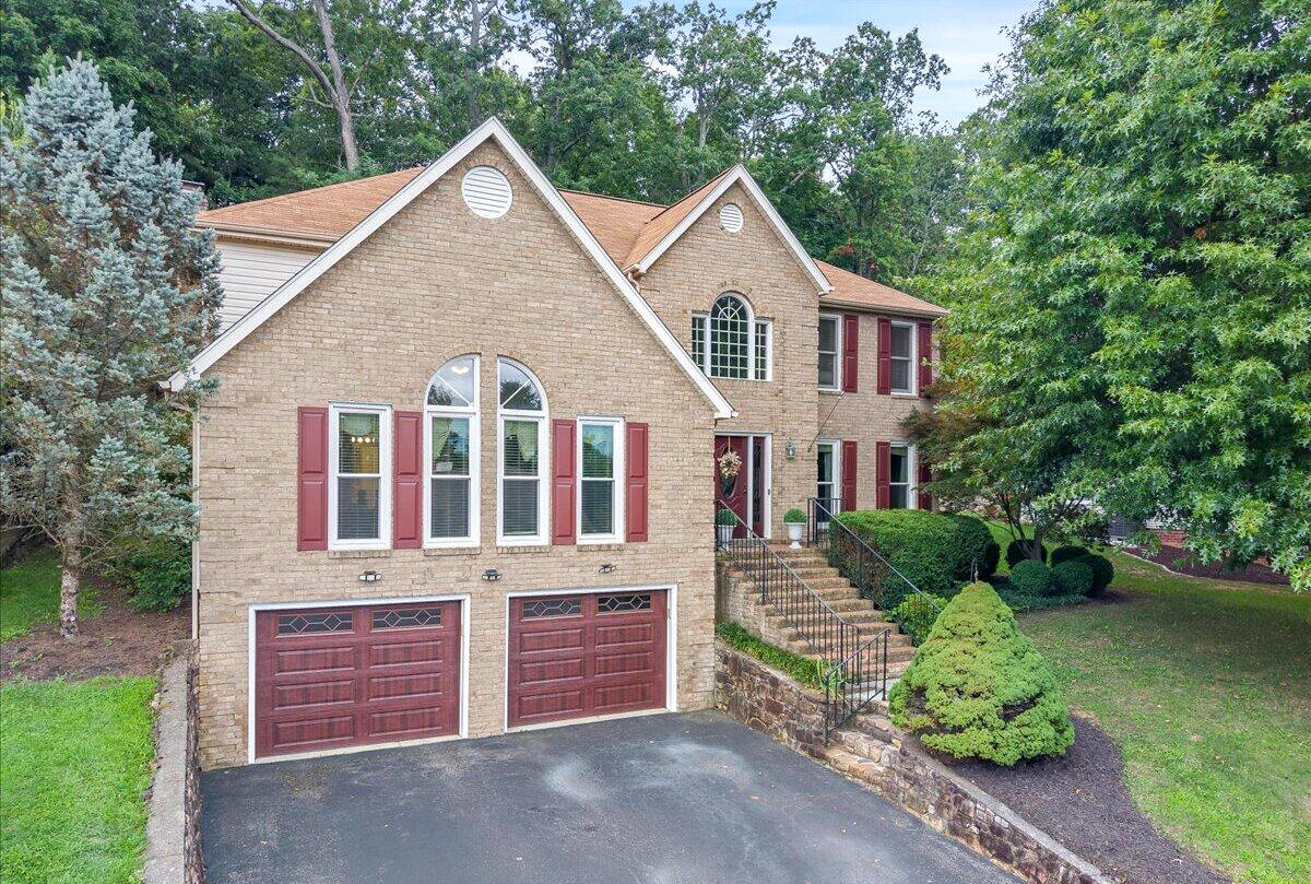 2138 Stone Mill Dr — photo