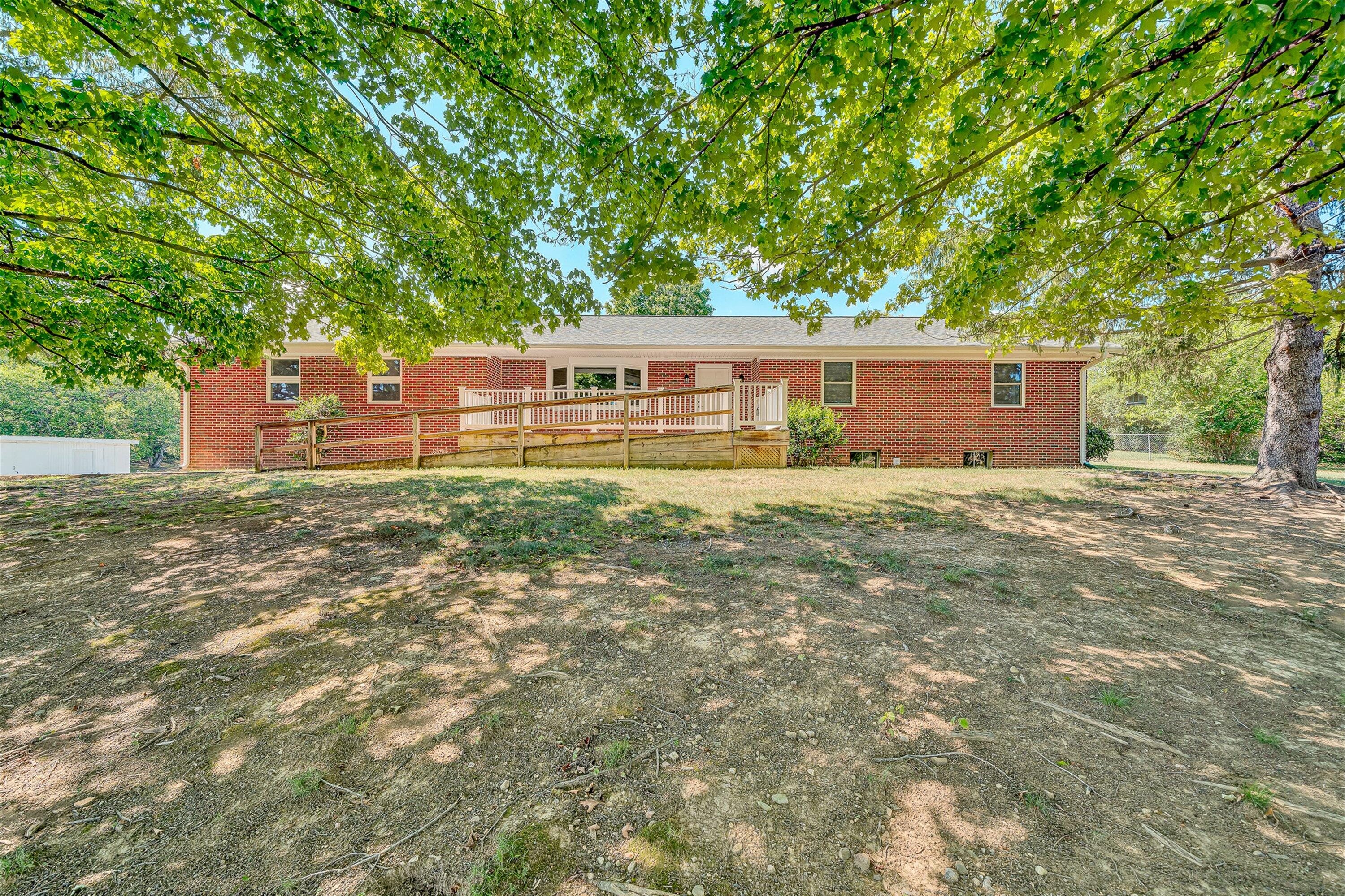2047 Botetourt RD, Fincastle, VA 24090