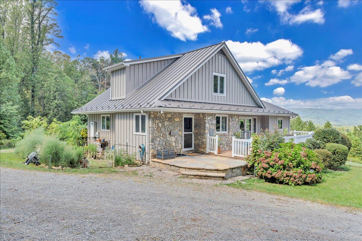 280 Woodwinds RD, Callaway, VA 24067 — photo 2