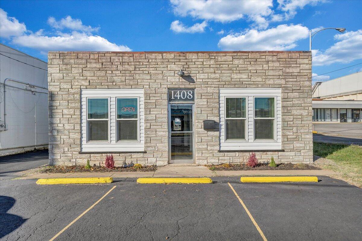 1408 Williamson Rd NE — photo
