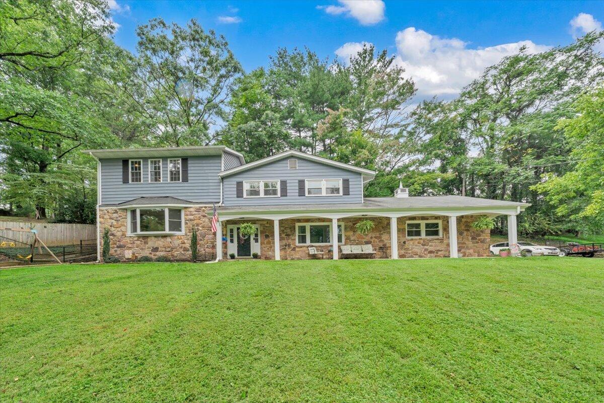 6121 Homewood Cir — photo