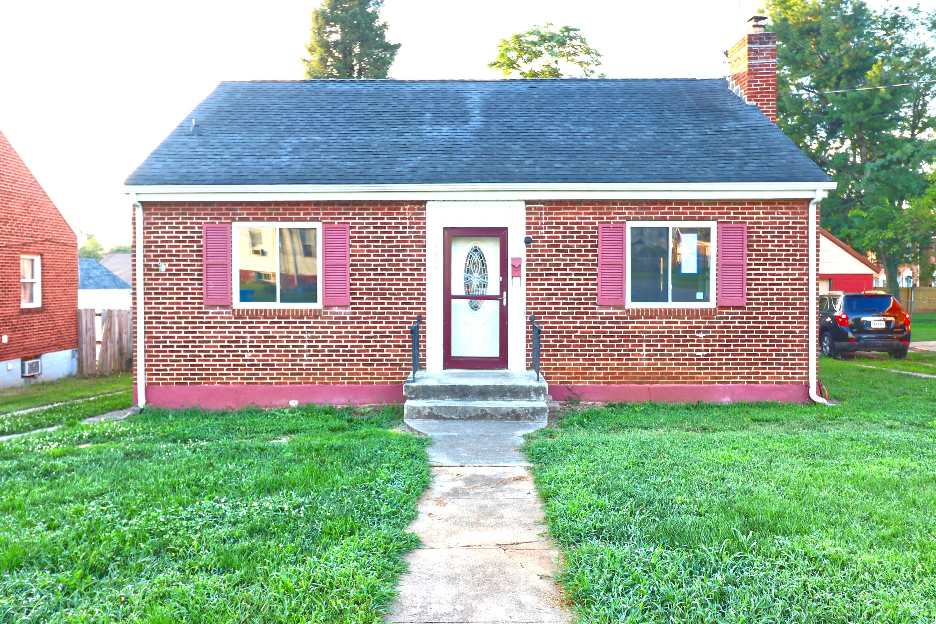 2925 Ravenwood Ave NW — photo