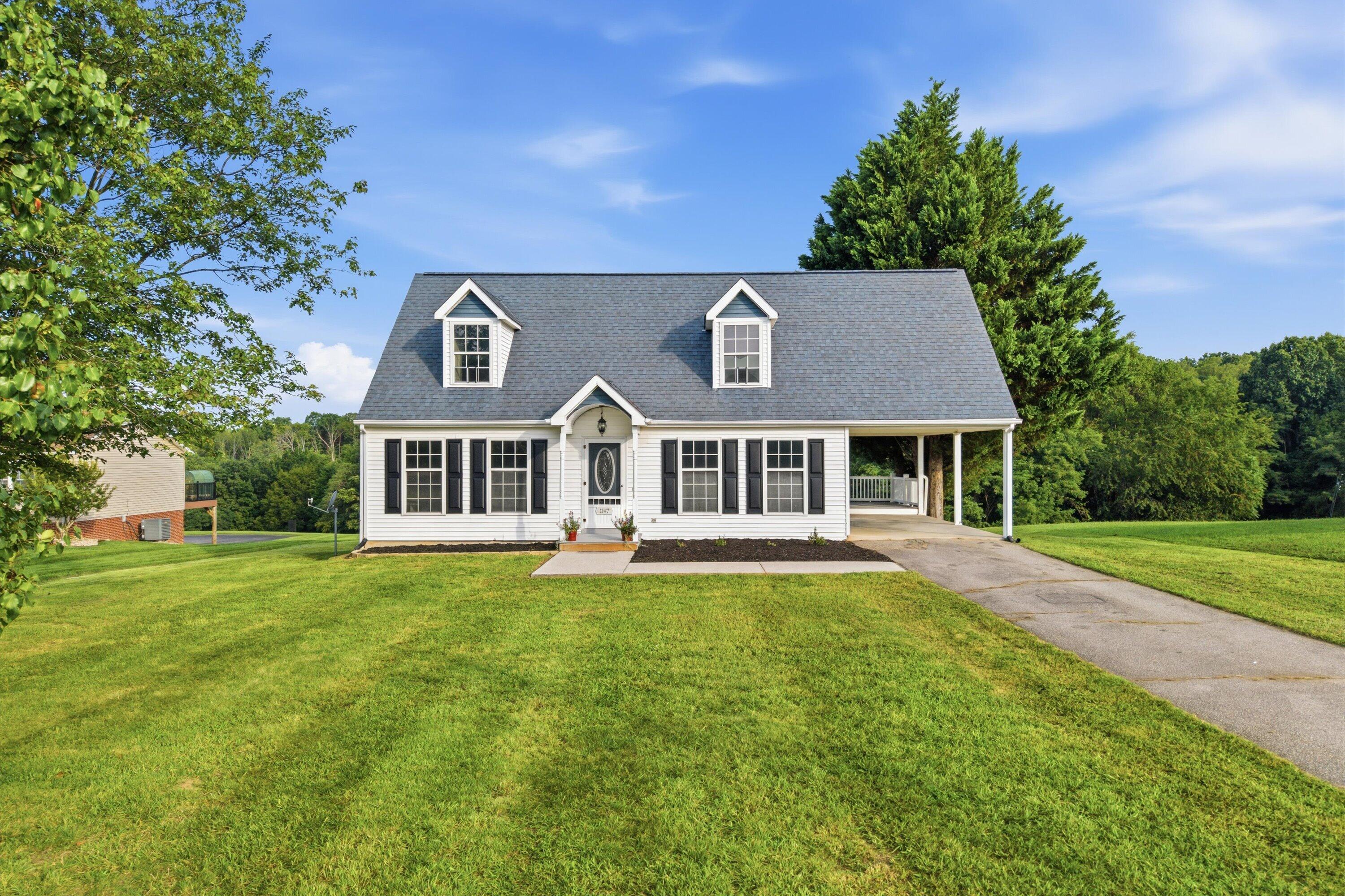1147 Bluewater Dr — photo