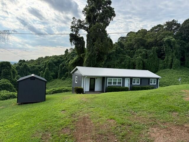 1093 Sunset Dr — photo