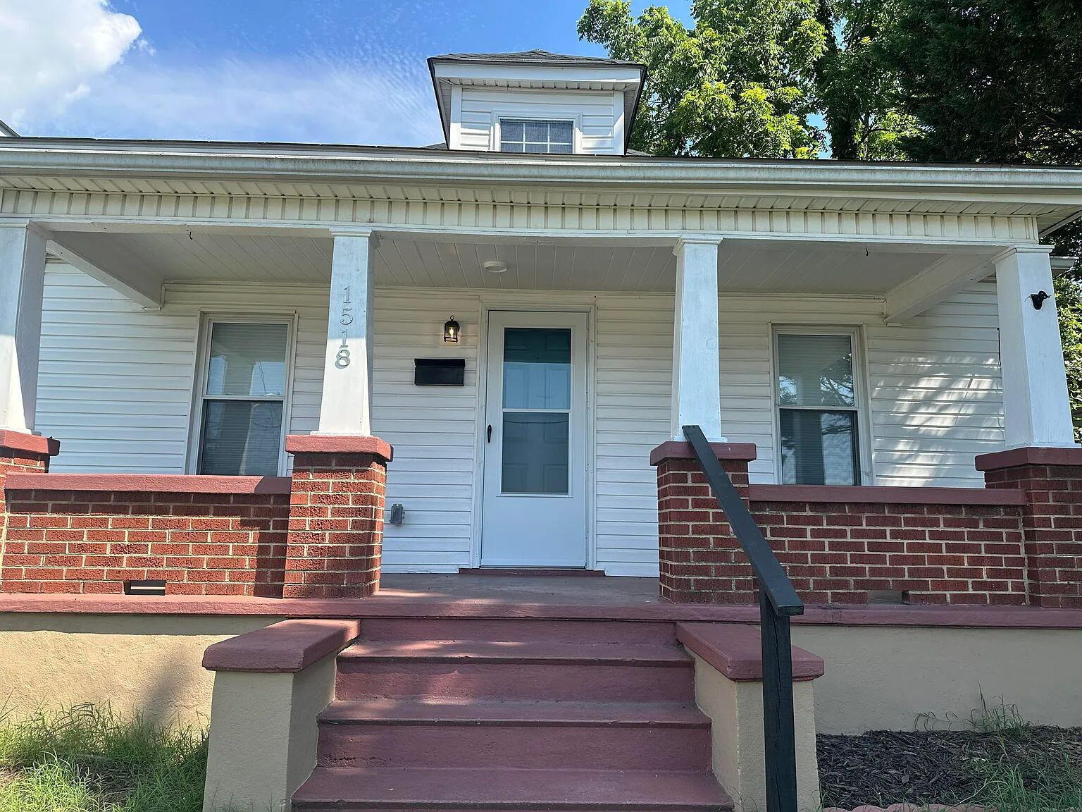 1518 Tazewell Ave SE — photo