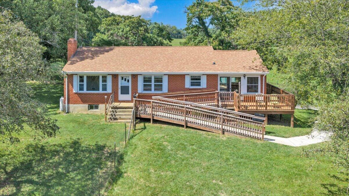 7815 Lee Hwy — photo