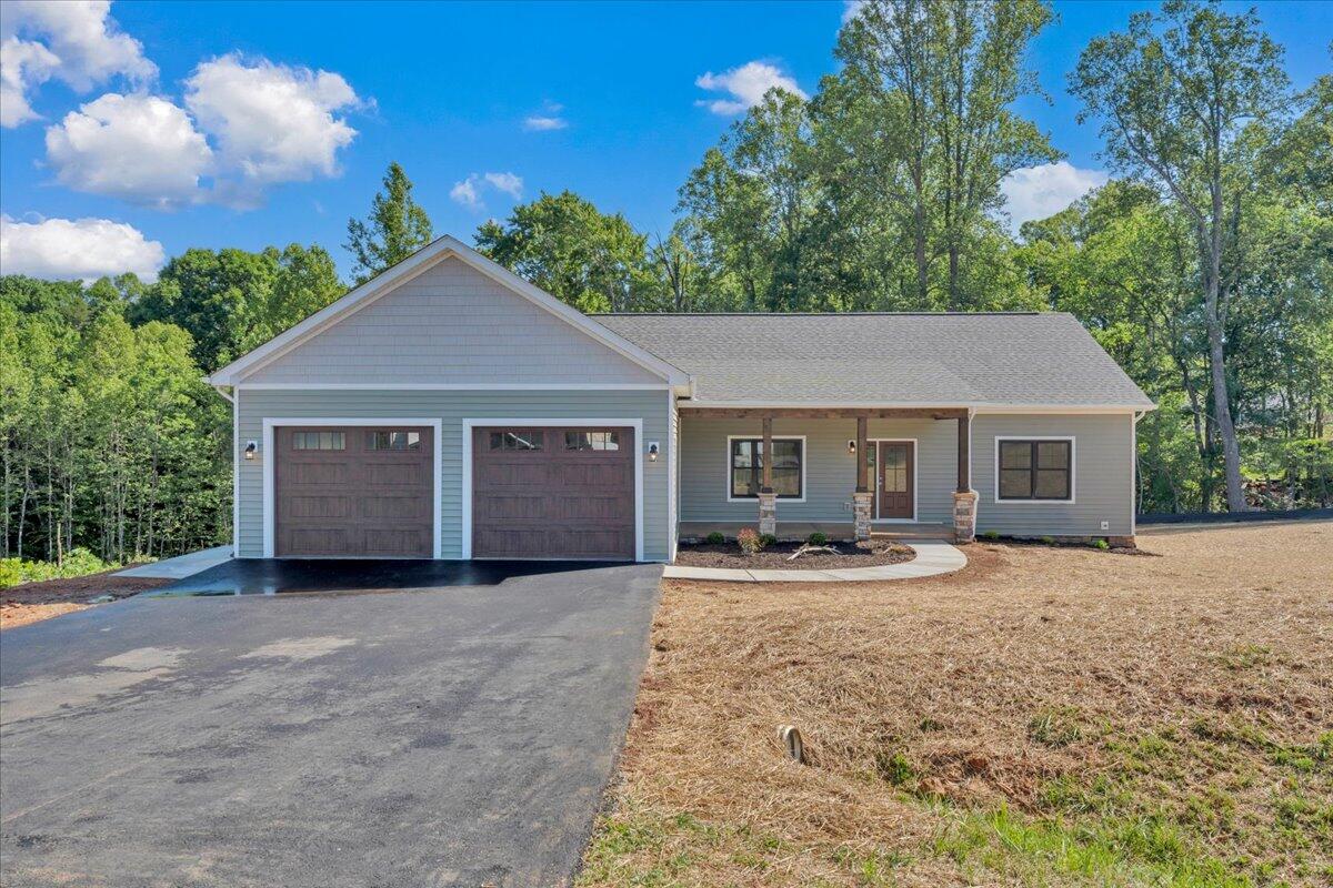 310 Windsor Castle Dr — photo