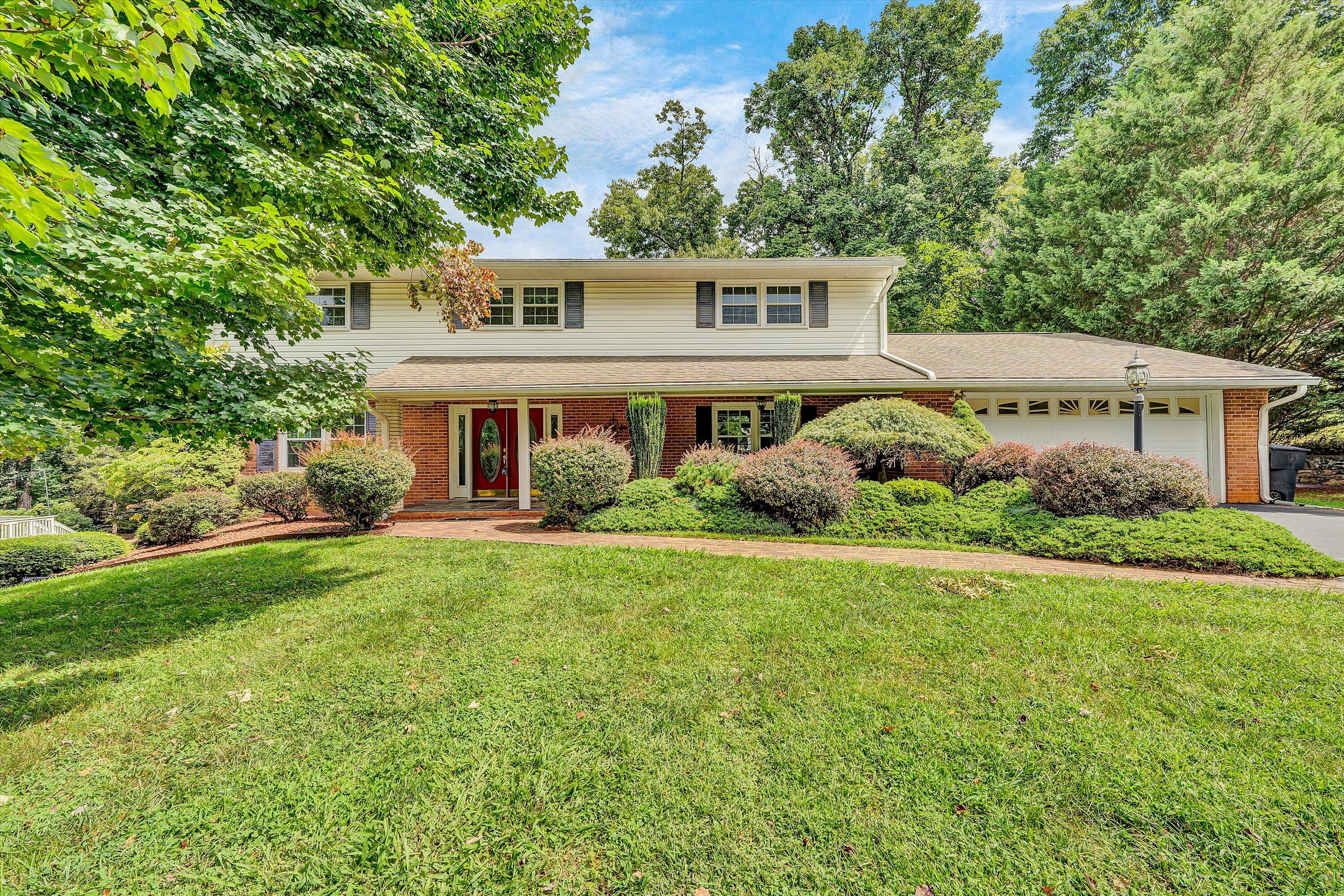 1120 Chestnut Mountain Dr — photo
