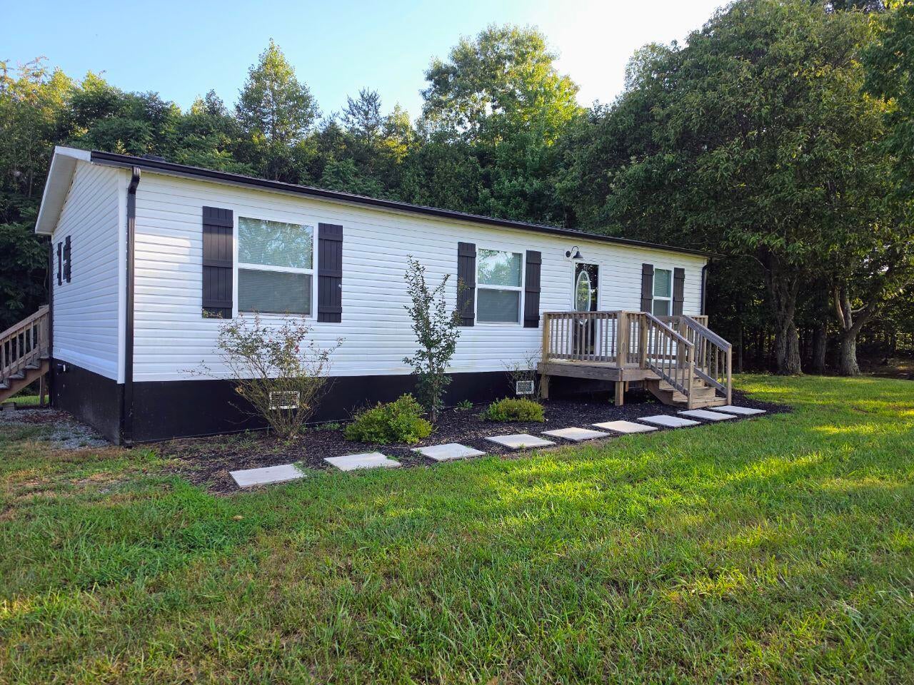 36 Nutmeg Ln — photo