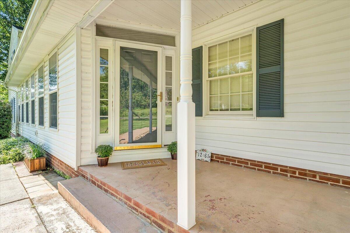 1261 Mountain Pass RD, Blue Ridge, VA 24064 — photo 3
