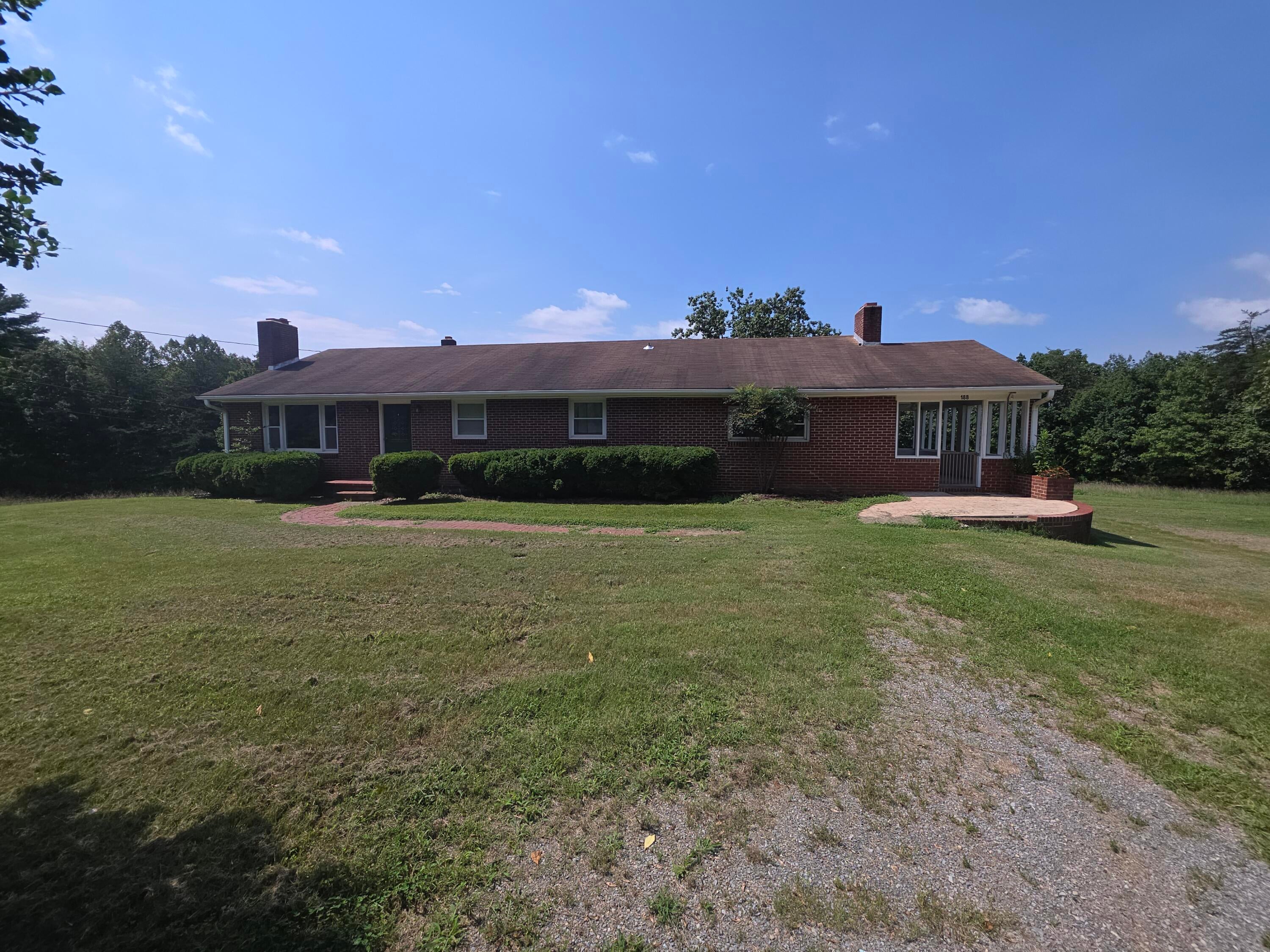 188 Woodland Forest Dr — photo