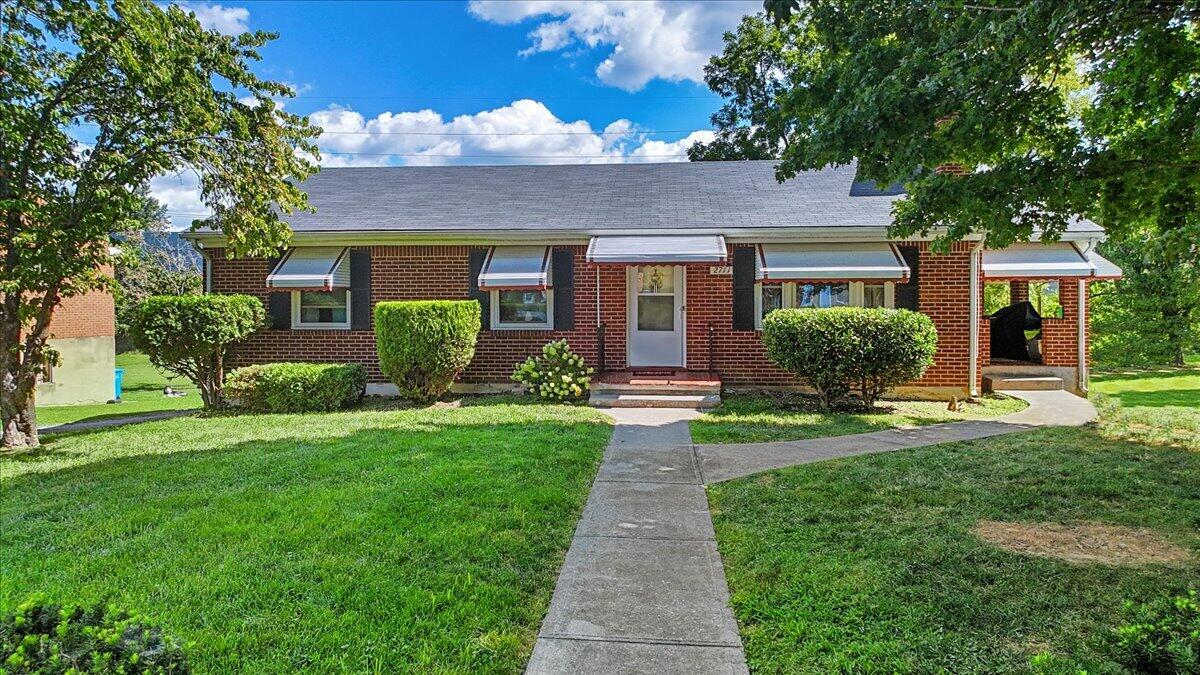 2711 Brooklyn Dr NW — photo