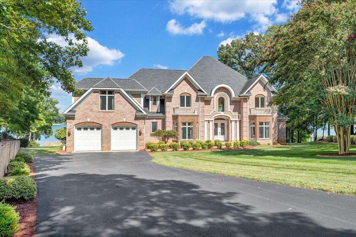 500 Oak Point Dr — photo