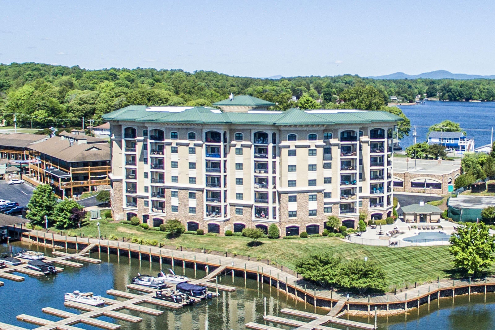 100 Bridgewater Pointe Pl Unit 102 — photo