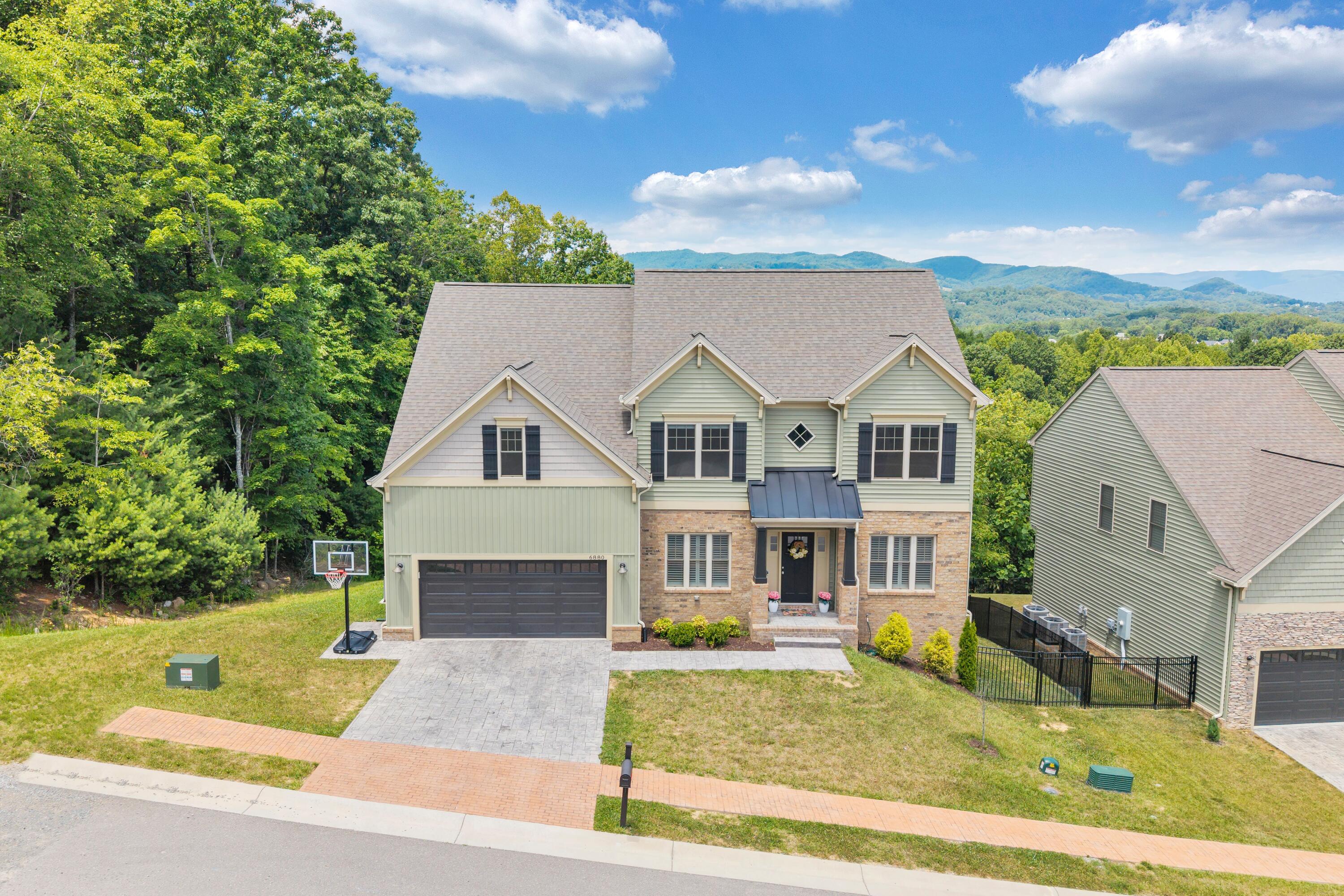 6880 Linn Cove Ct — photo