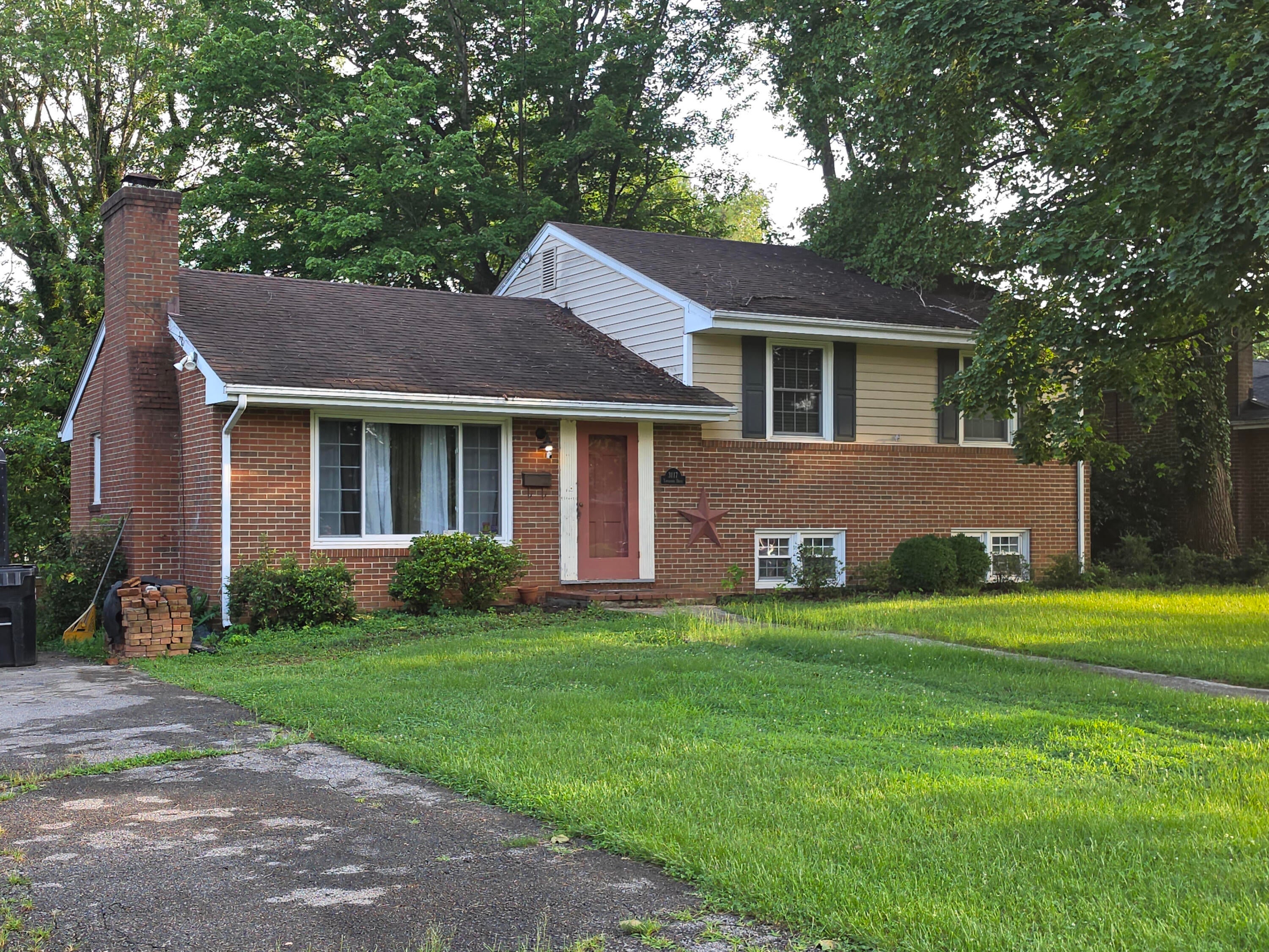 3117 Tomaranne Dr — photo