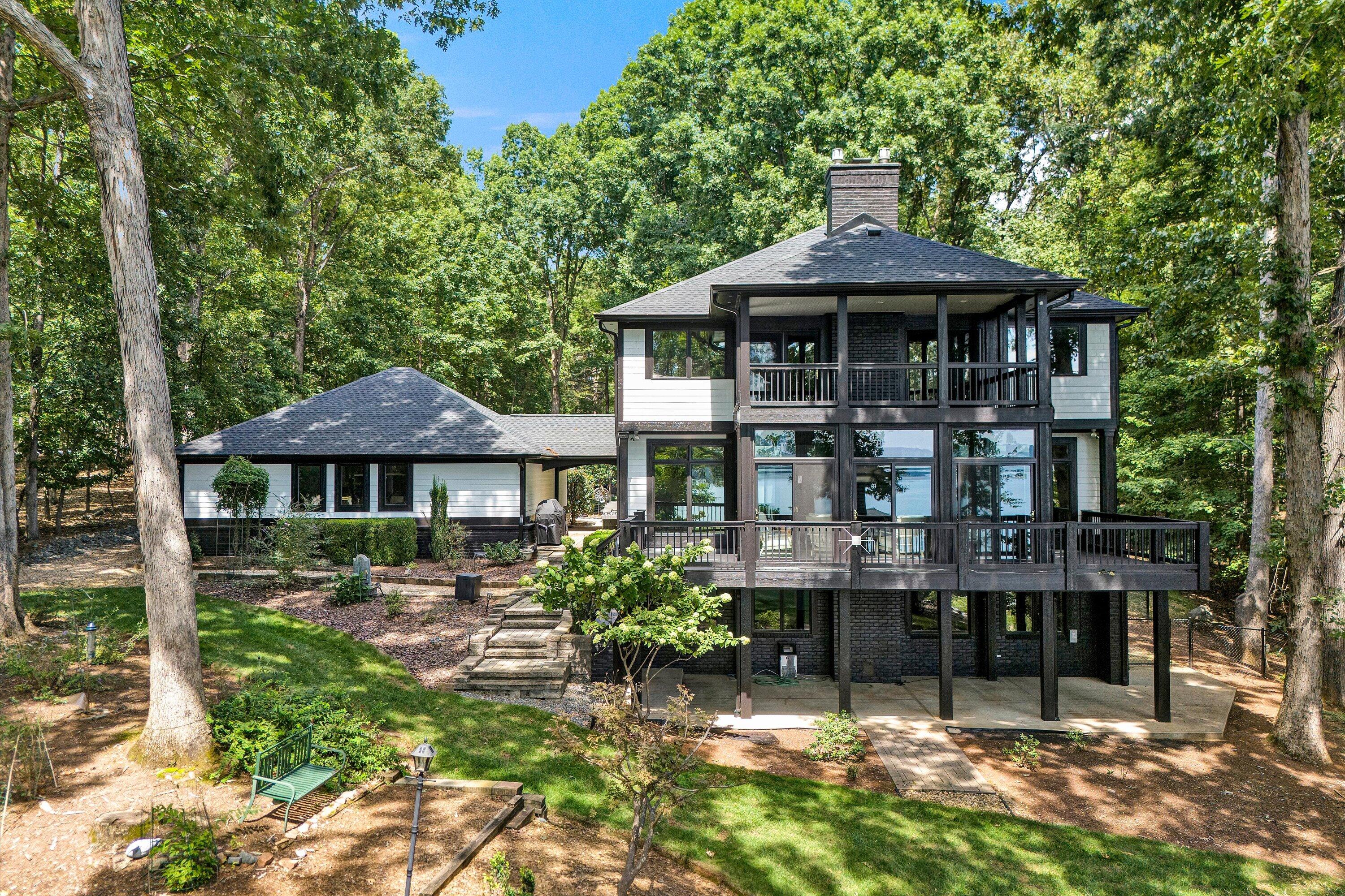 190 Tranquility Rd — photo