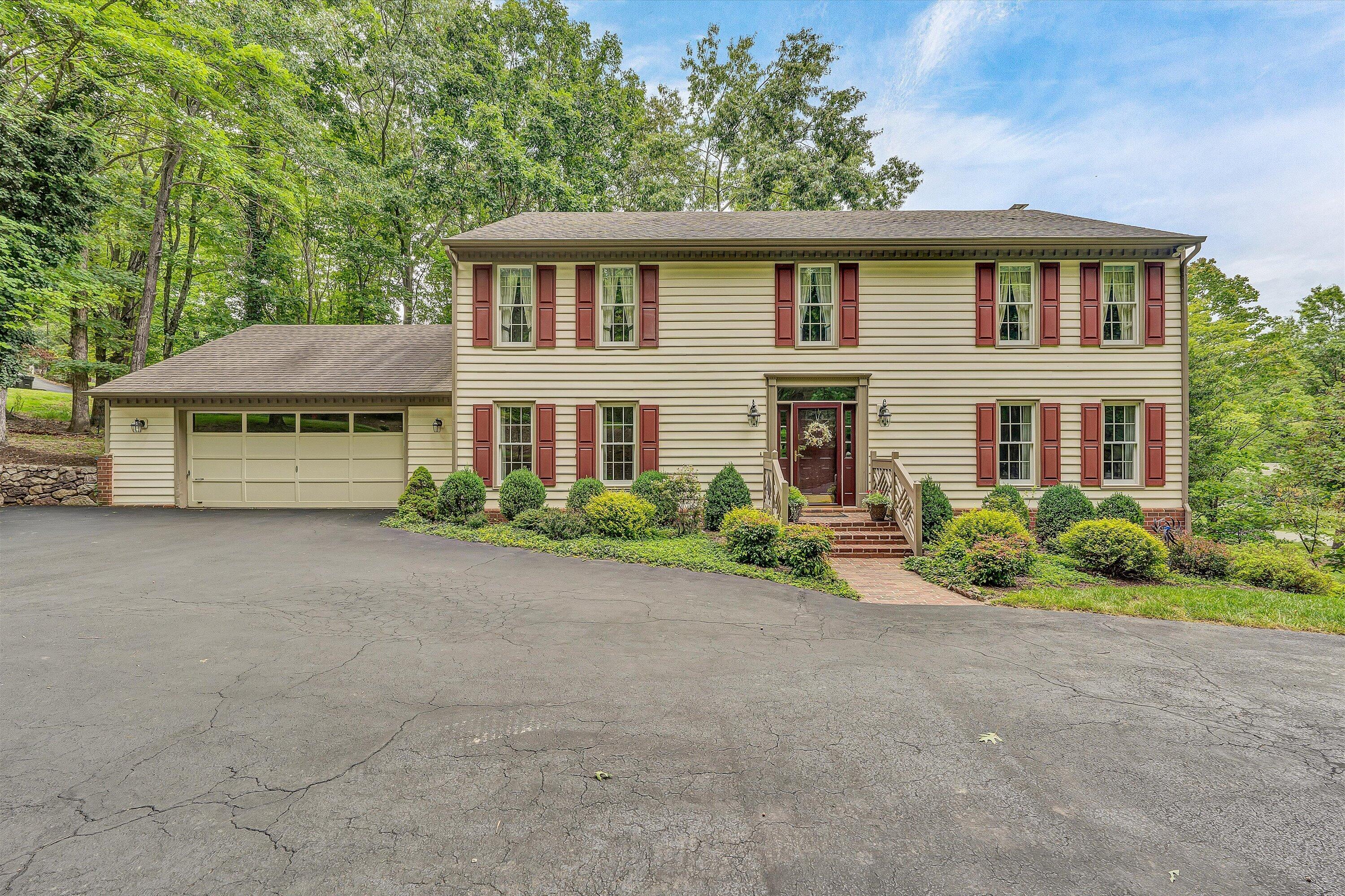 6378 Hidden Valley Dr — photo
