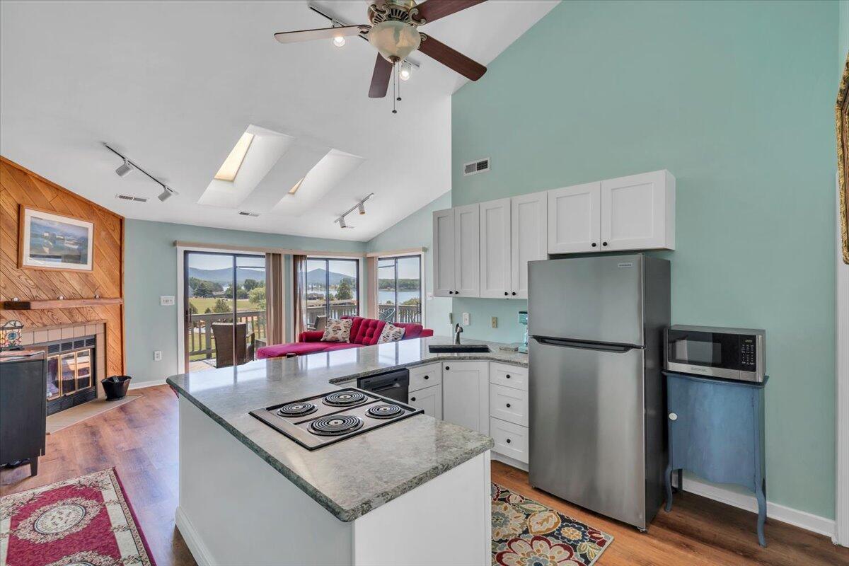 150 Sailors Cove Dr Unit 1218 — photo