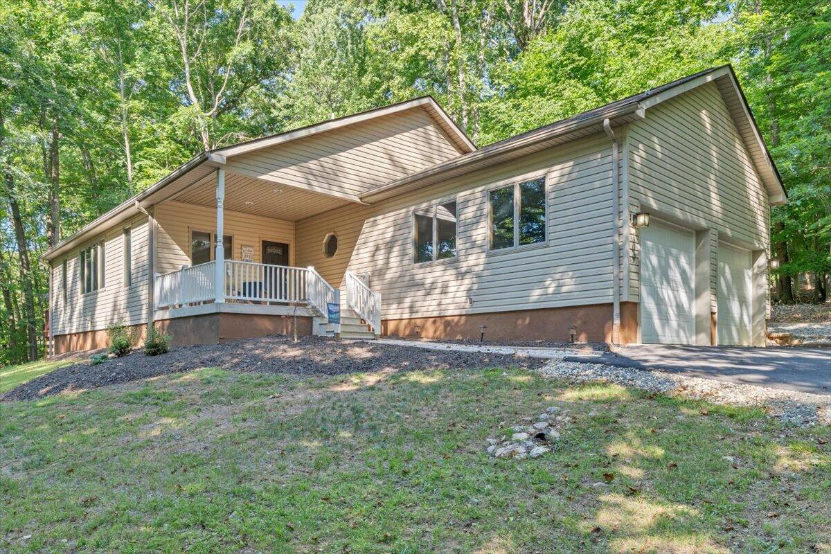 109 Creeden Dr — photo