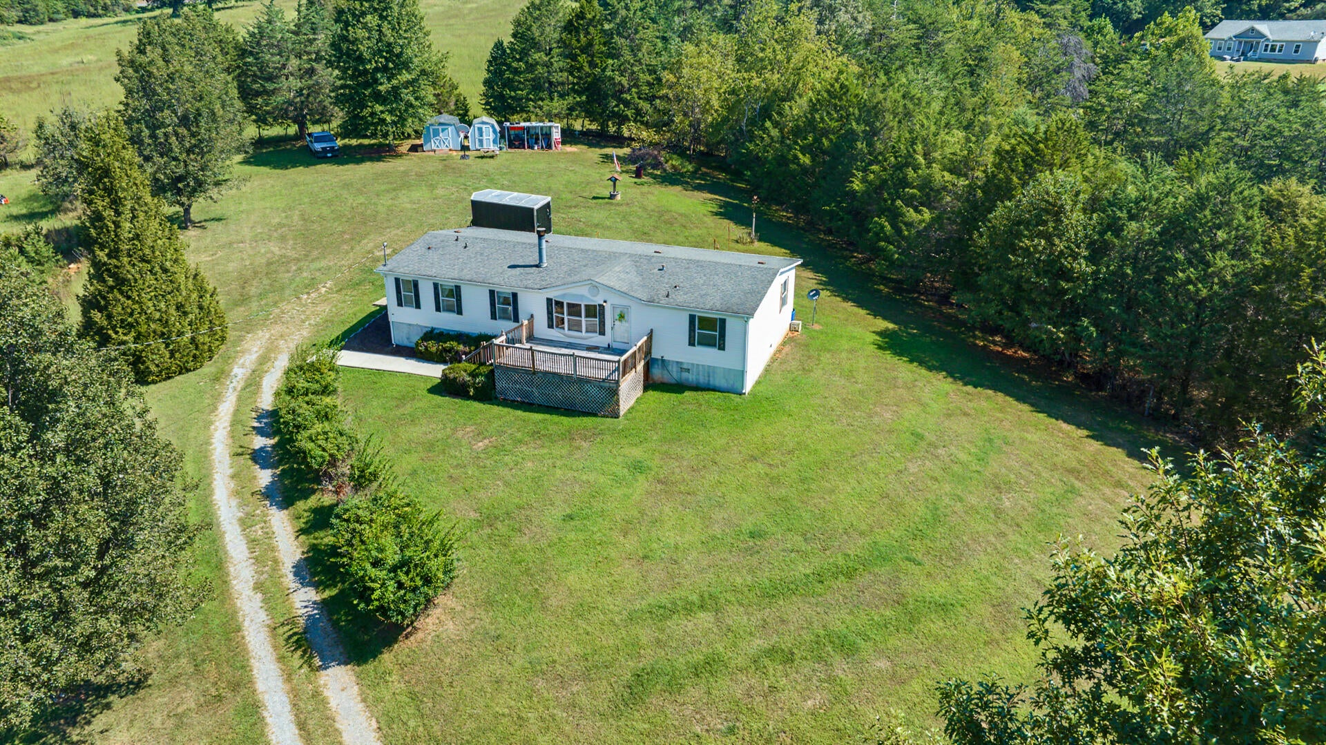 1054 Dove Hill Rd — photo
