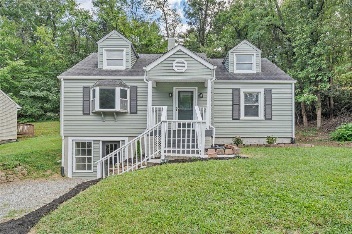 5204 Salem Tpke NW — photo