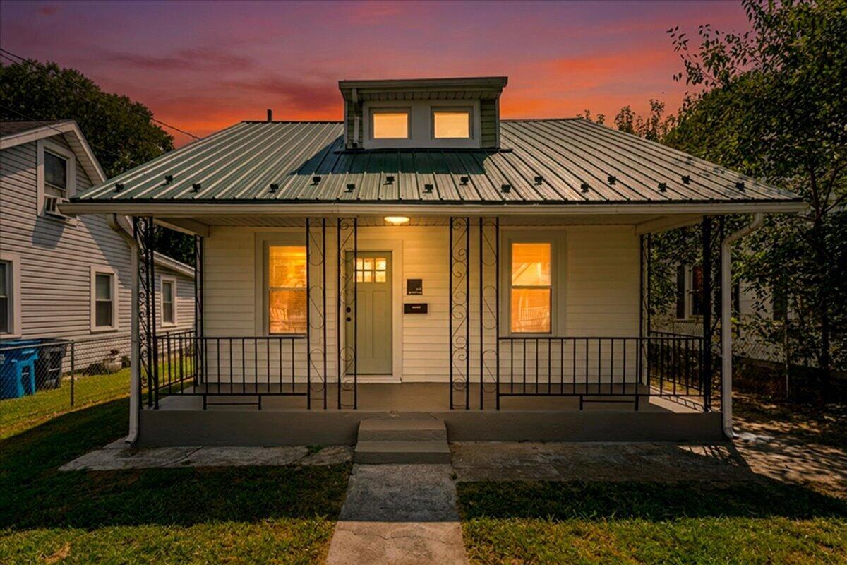1311 Morton Ave SE — photo