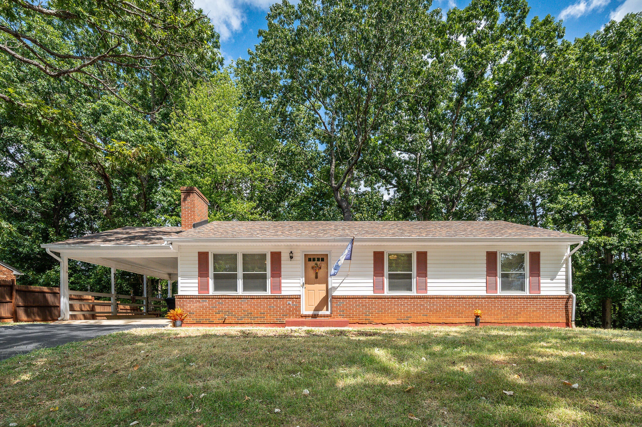 1116 Coolbrook Rd — photo