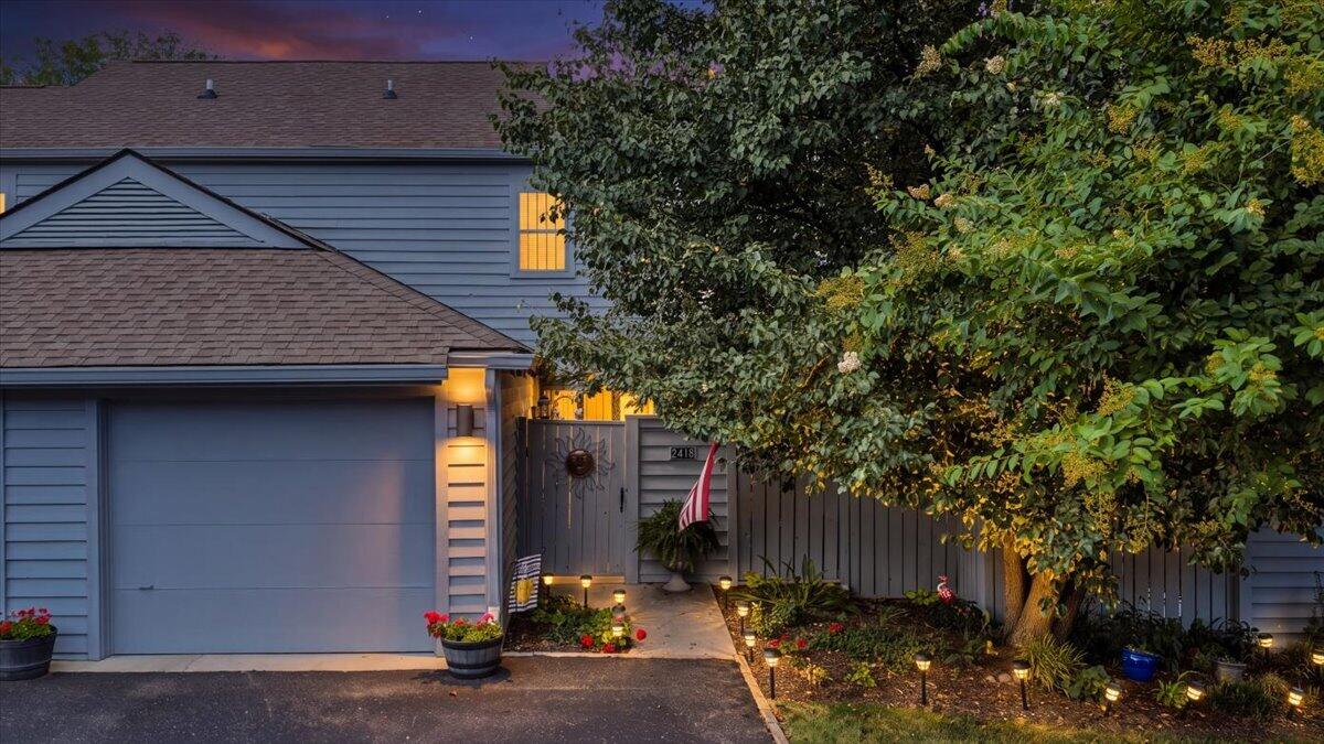 2418 Post Oak RD, Salem, VA 24153 — photo 2