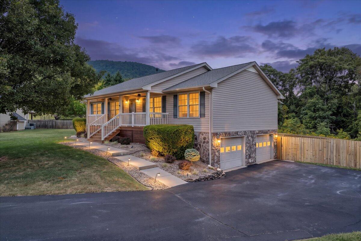 5822 Fieldview Dr — photo