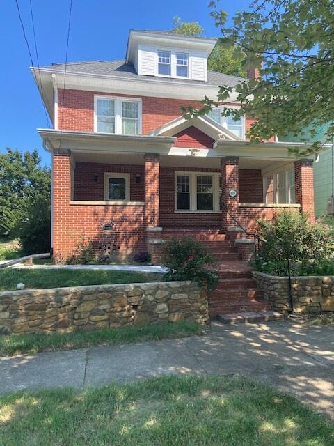 620 Highland Ave SE — photo