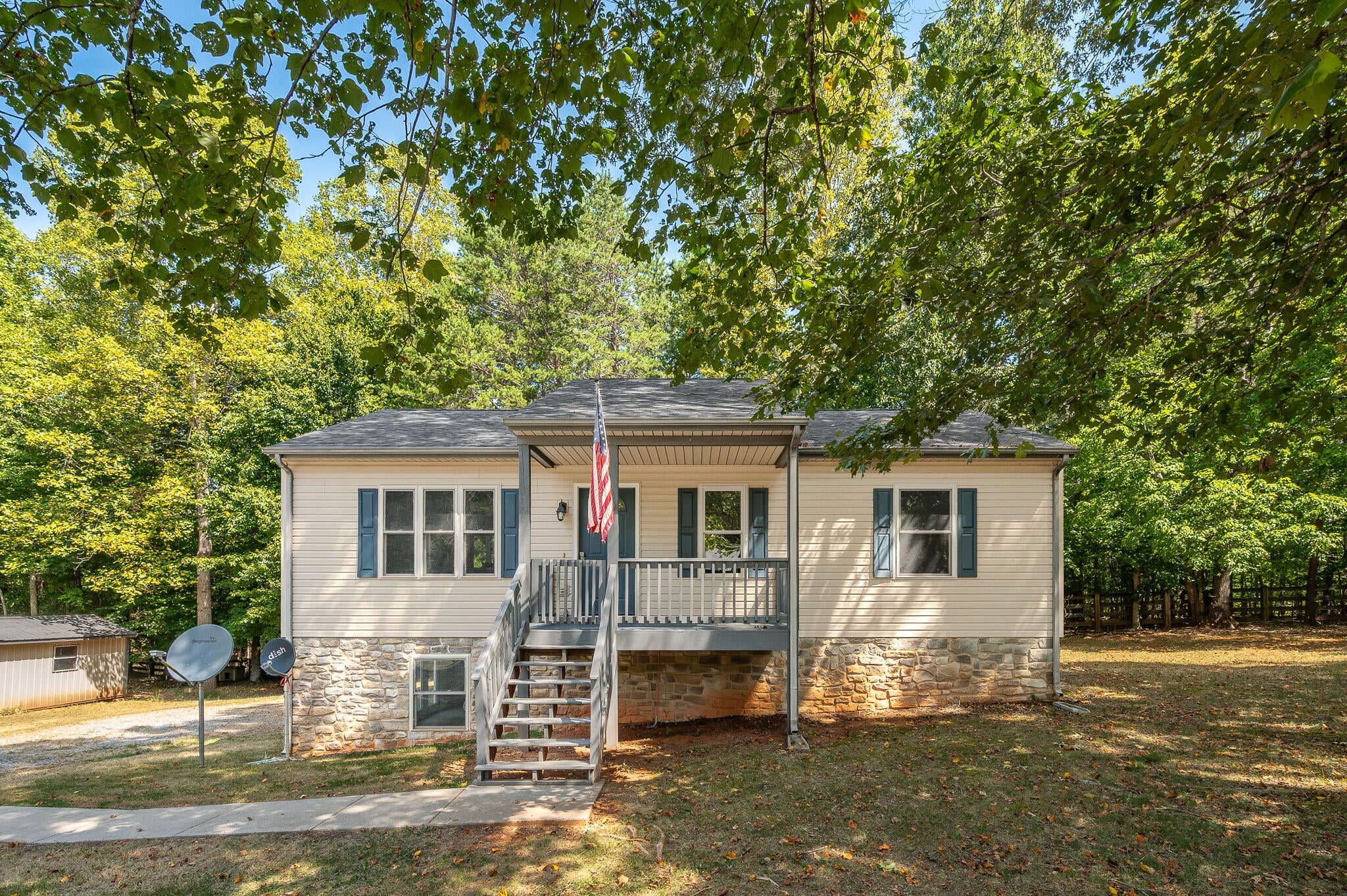 2120 Eagle Point Rd — photo